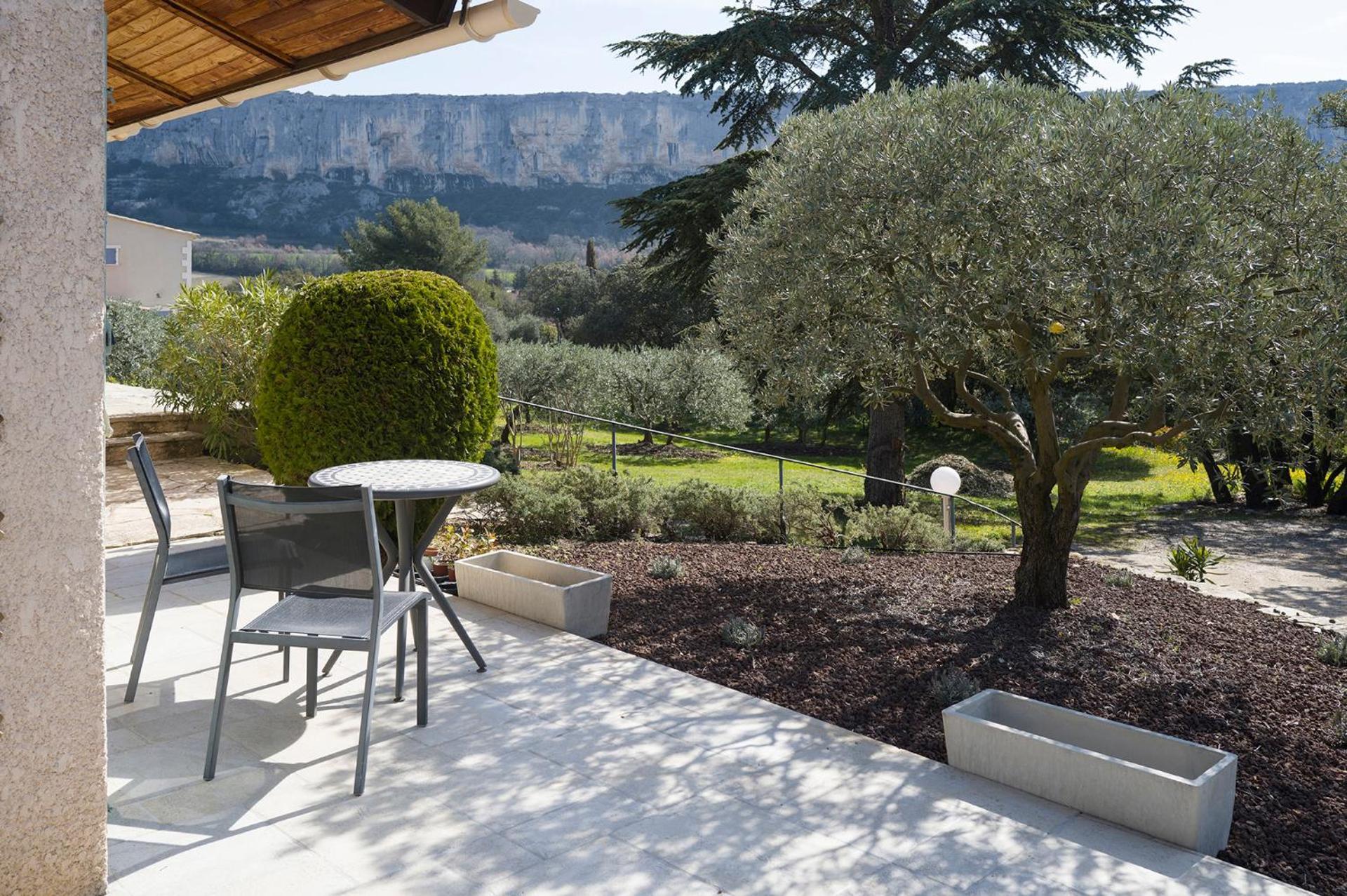 Les Cistes Villa Lioux Exteriör bild