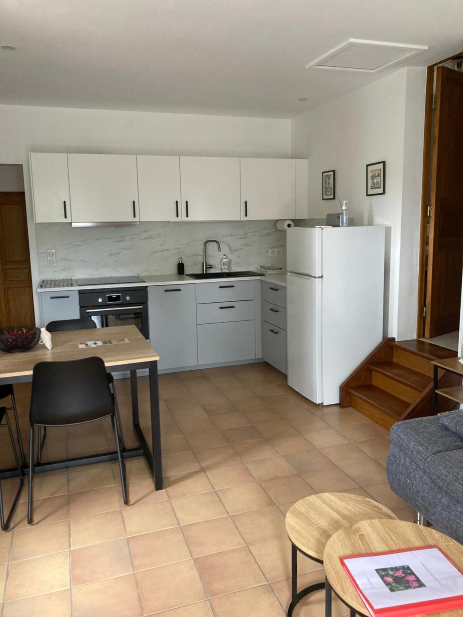 Les Cistes Villa Lioux Exteriör bild